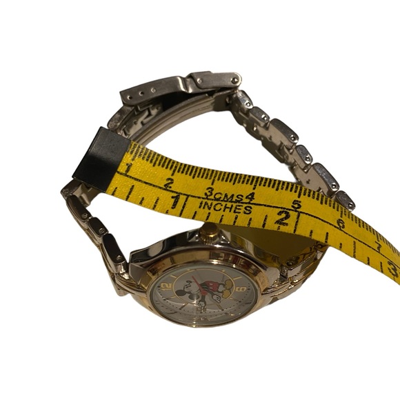 Disney Women’s Mickey Mouse watch with moving arms. - Picture 3 of 6